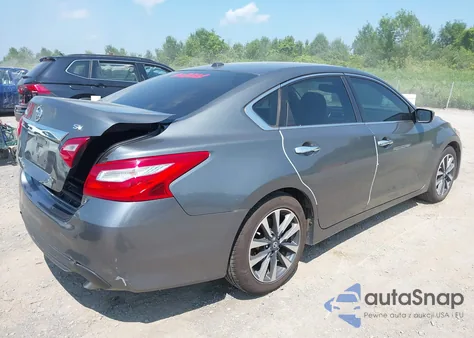 2017 Nissan Altima 2.5 Sv z USA, uszkodzony, nr VIN 1N4AL3AP8HC191725